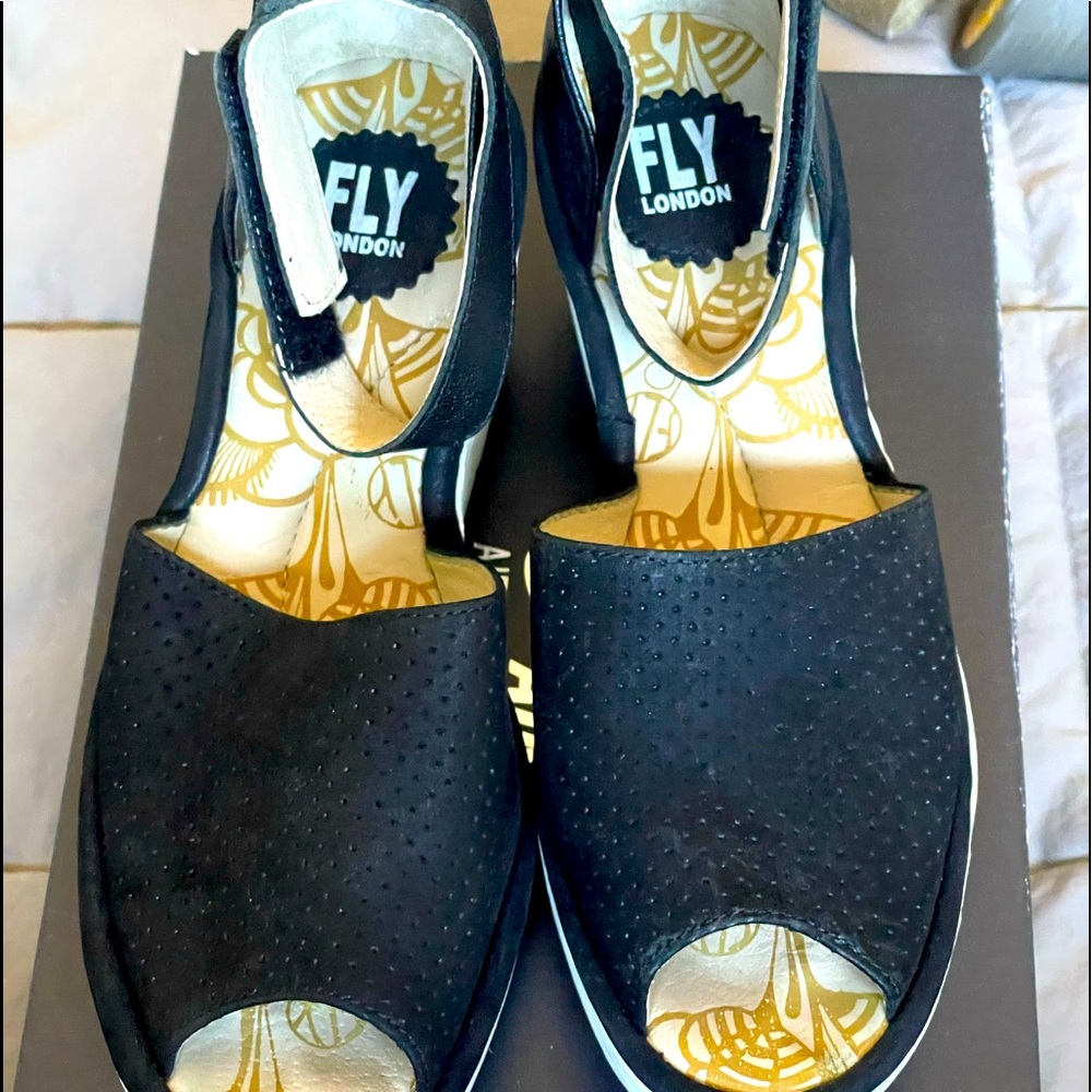 Fly London Wedge